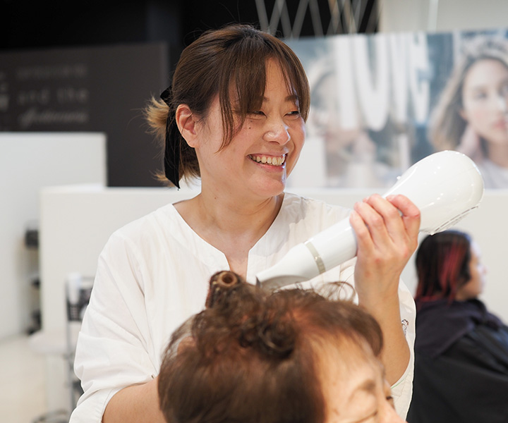 Rands アールアンドエスグループ R S 神戸市と大牟田市の美容室